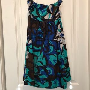 Strapless limited dress